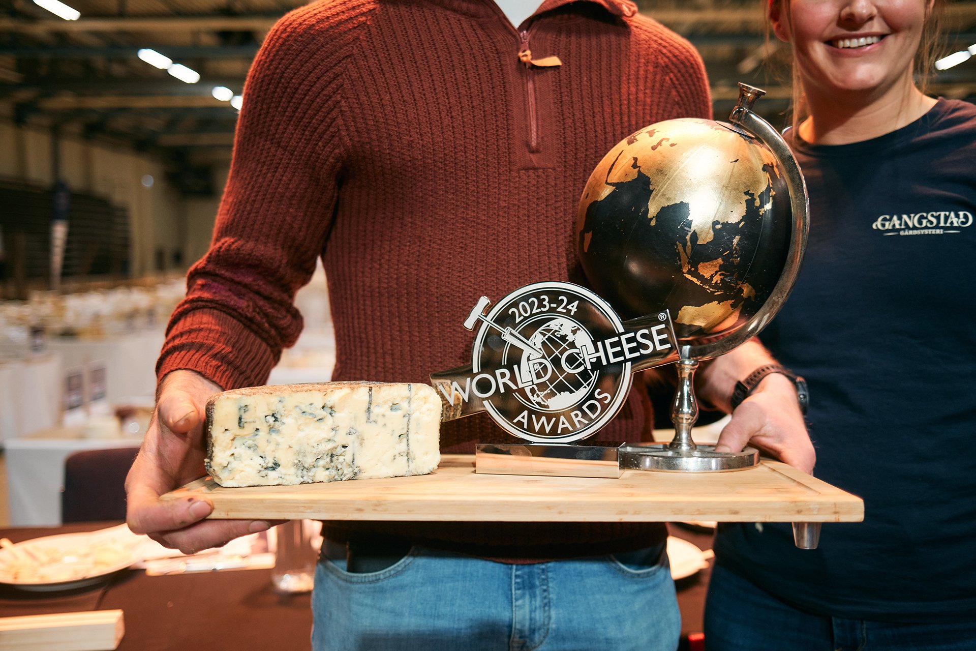 Ole and Maren Gangstad, the owners of Gangstad Gårdsysteri holding the World Champion Cheese, Nidelven Blå